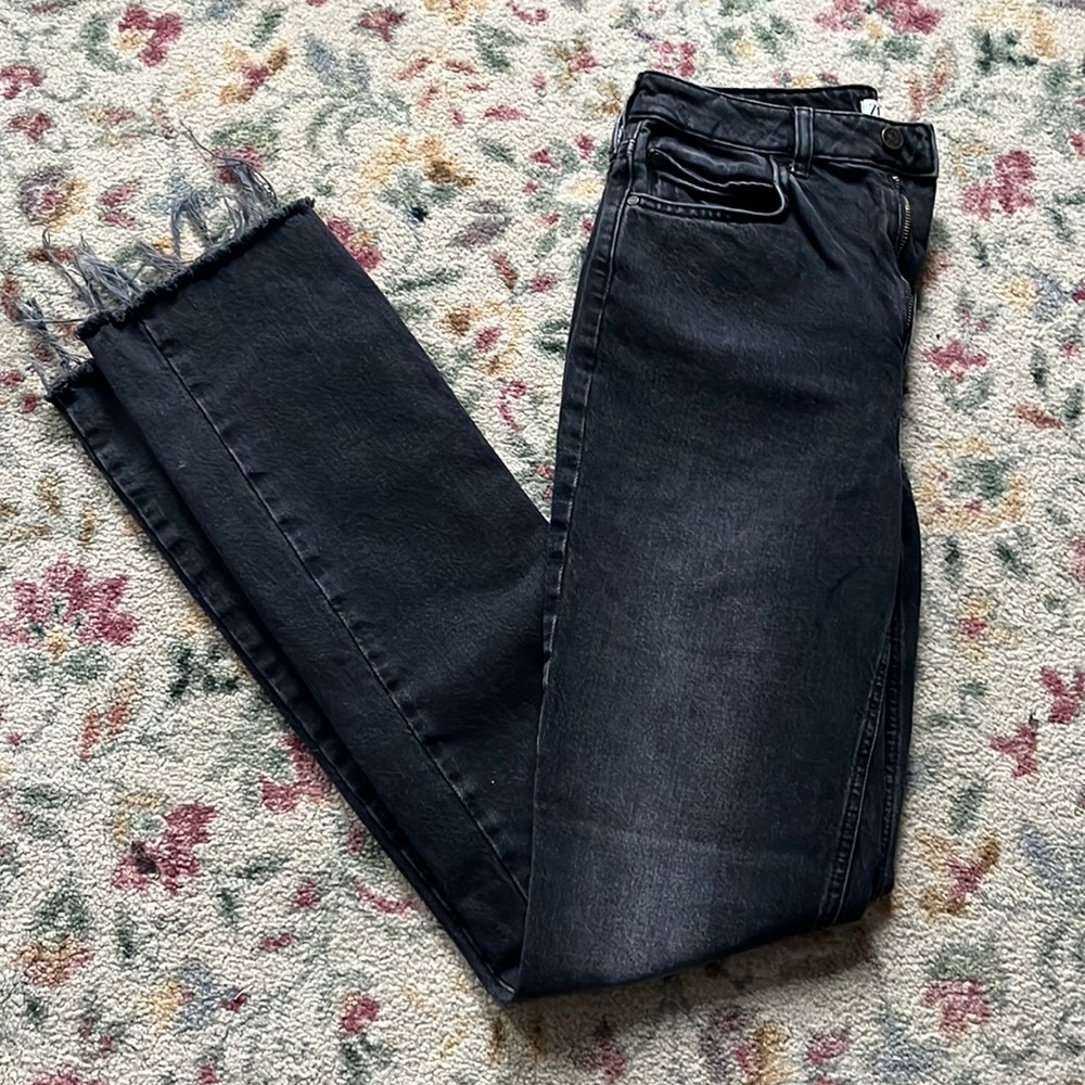 Zara slim flared slitted high rise jeans black